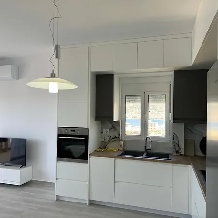 Melinas Sea View ساراندا