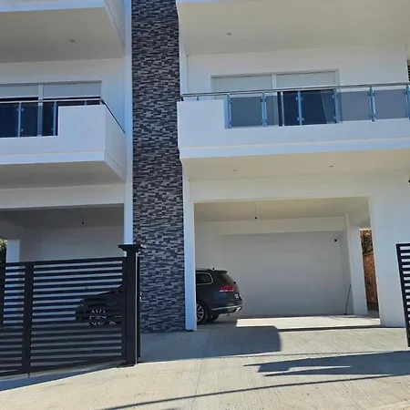 Melinas Sea View شقة