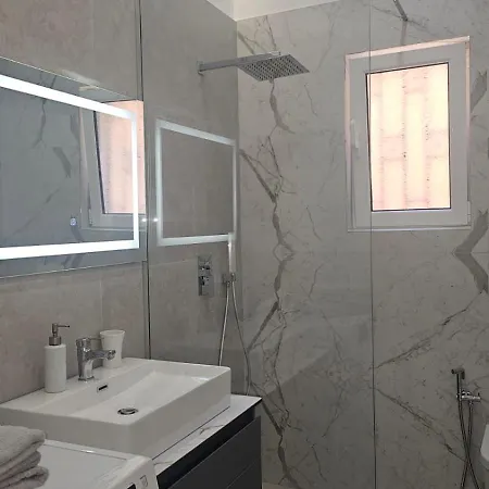 Melinas Sea View شقة *